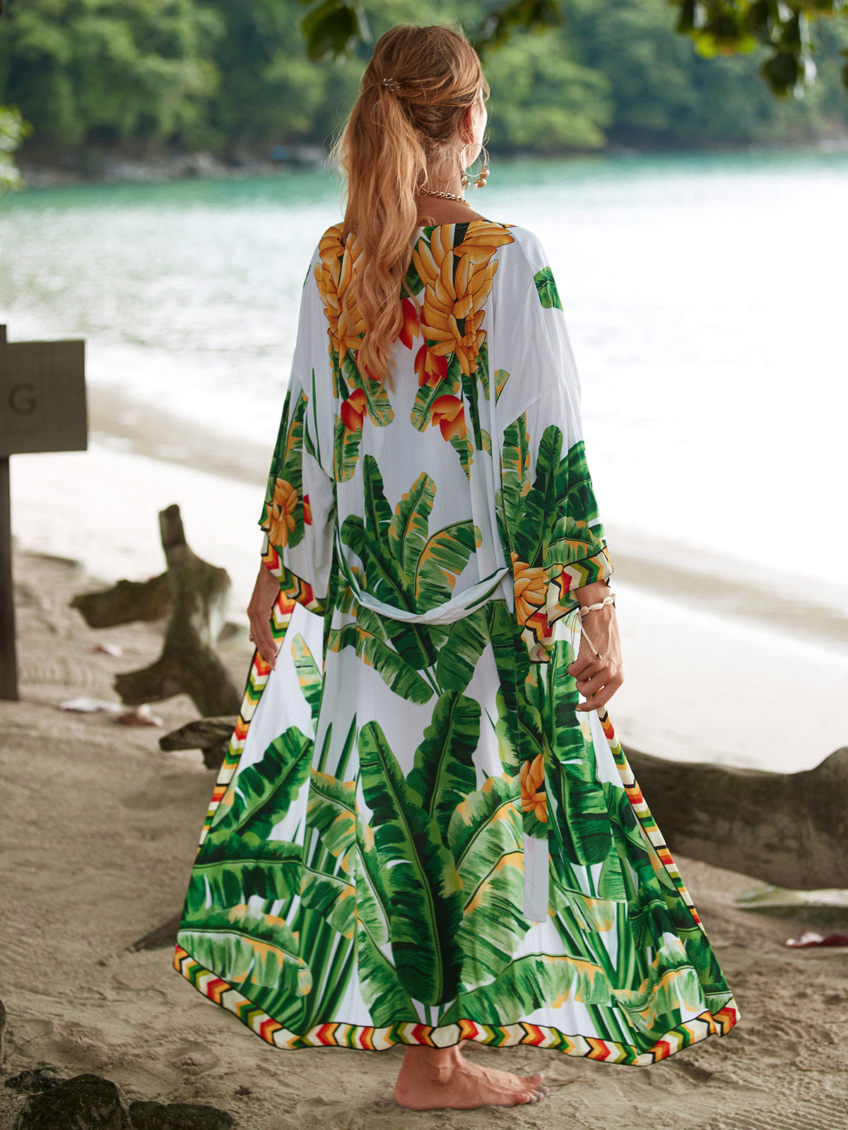 2023 New European and American Cotton Print Beach Jacket Sexy Sun Protection Cardigan Holiday Bikini Overshirt Women