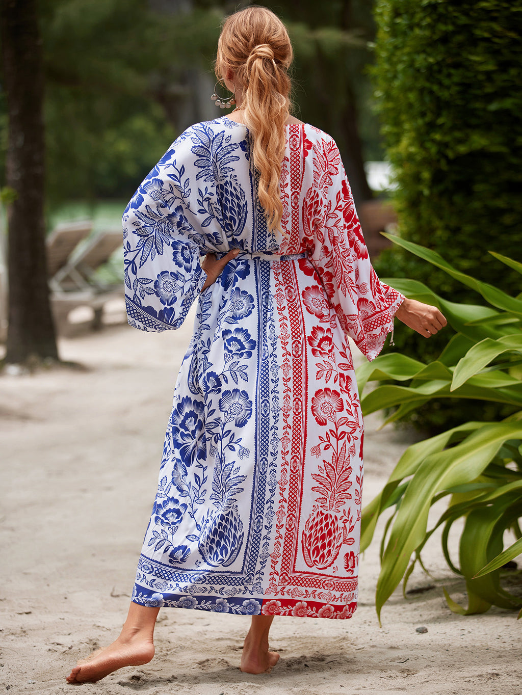2023 New European and American Cotton Print Beach Jacket Sexy Sun Protection Cardigan Holiday Bikini Overshirt Women