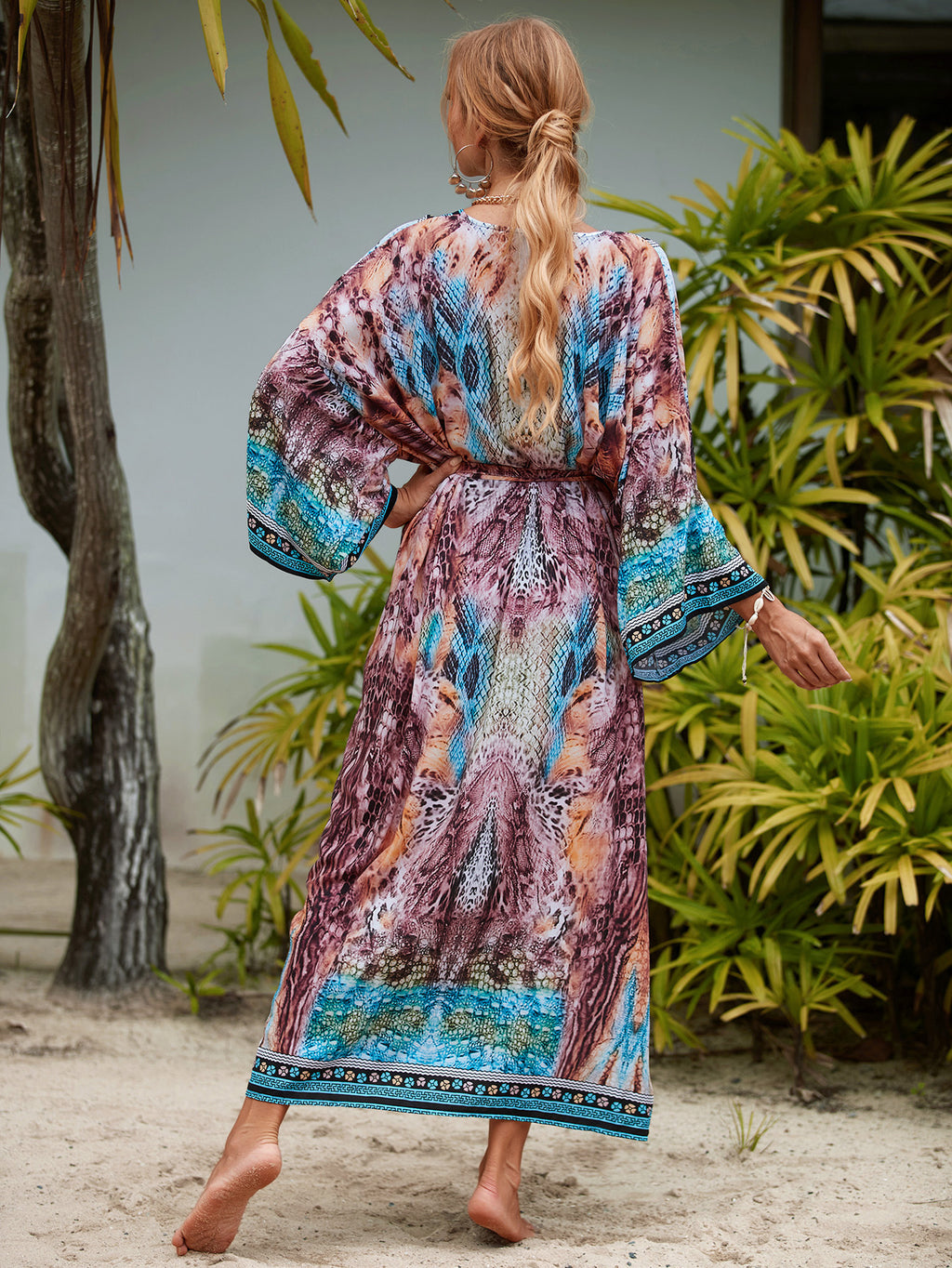 2023 New European and American Cotton Print Beach Jacket Sexy Sun Protection Cardigan Holiday Bikini Overshirt Women