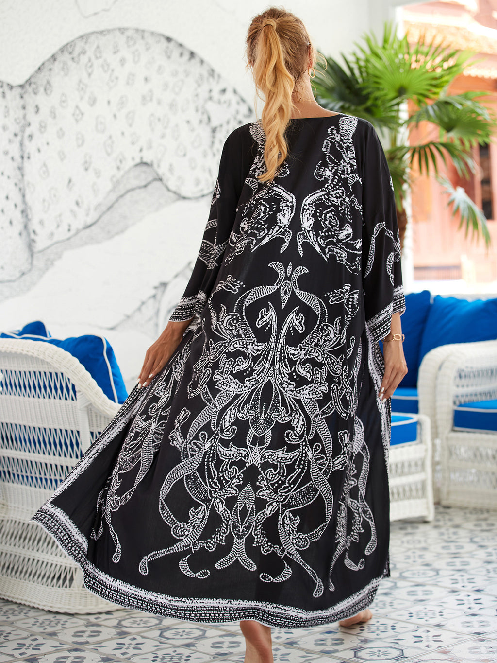 2023 New European and American Cotton Print Beach Jacket Sexy Sun Protection Cardigan Holiday Bikini Overshirt Women
